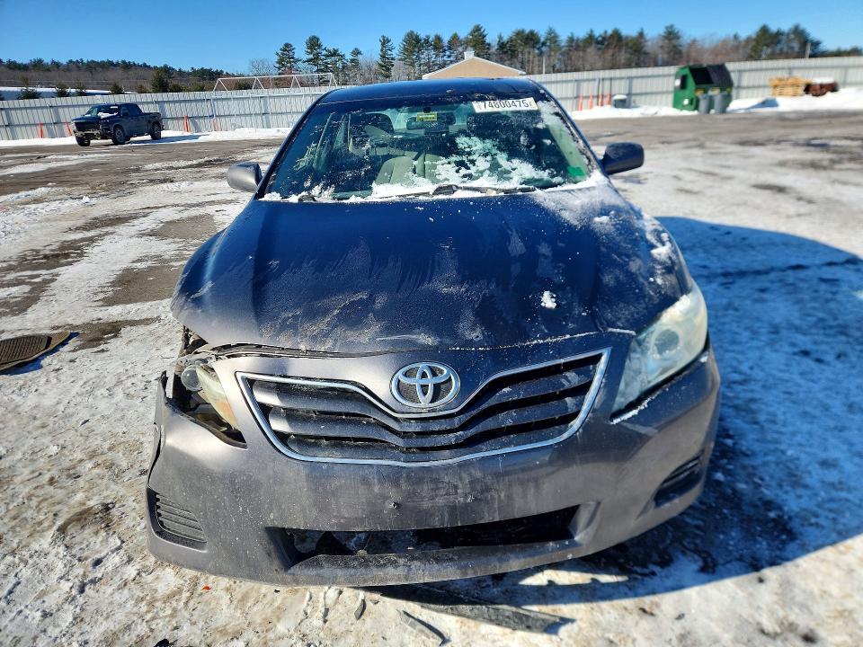 2011 Toyota Camry le