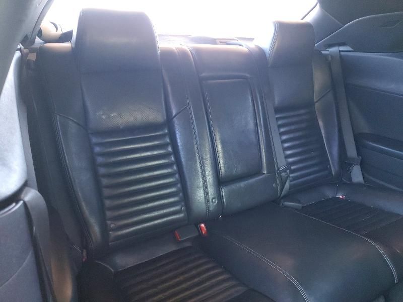 2010 Dodge Challenger se