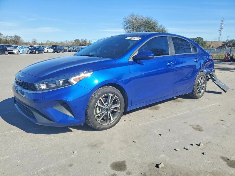 2024 KIA Forte lx