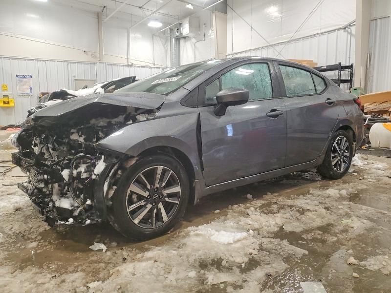 2025 Nissan Versa sv