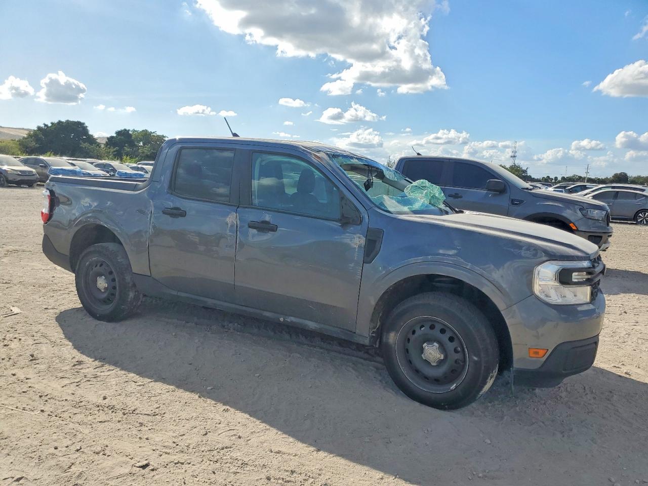 2022 Ford Maverick XL