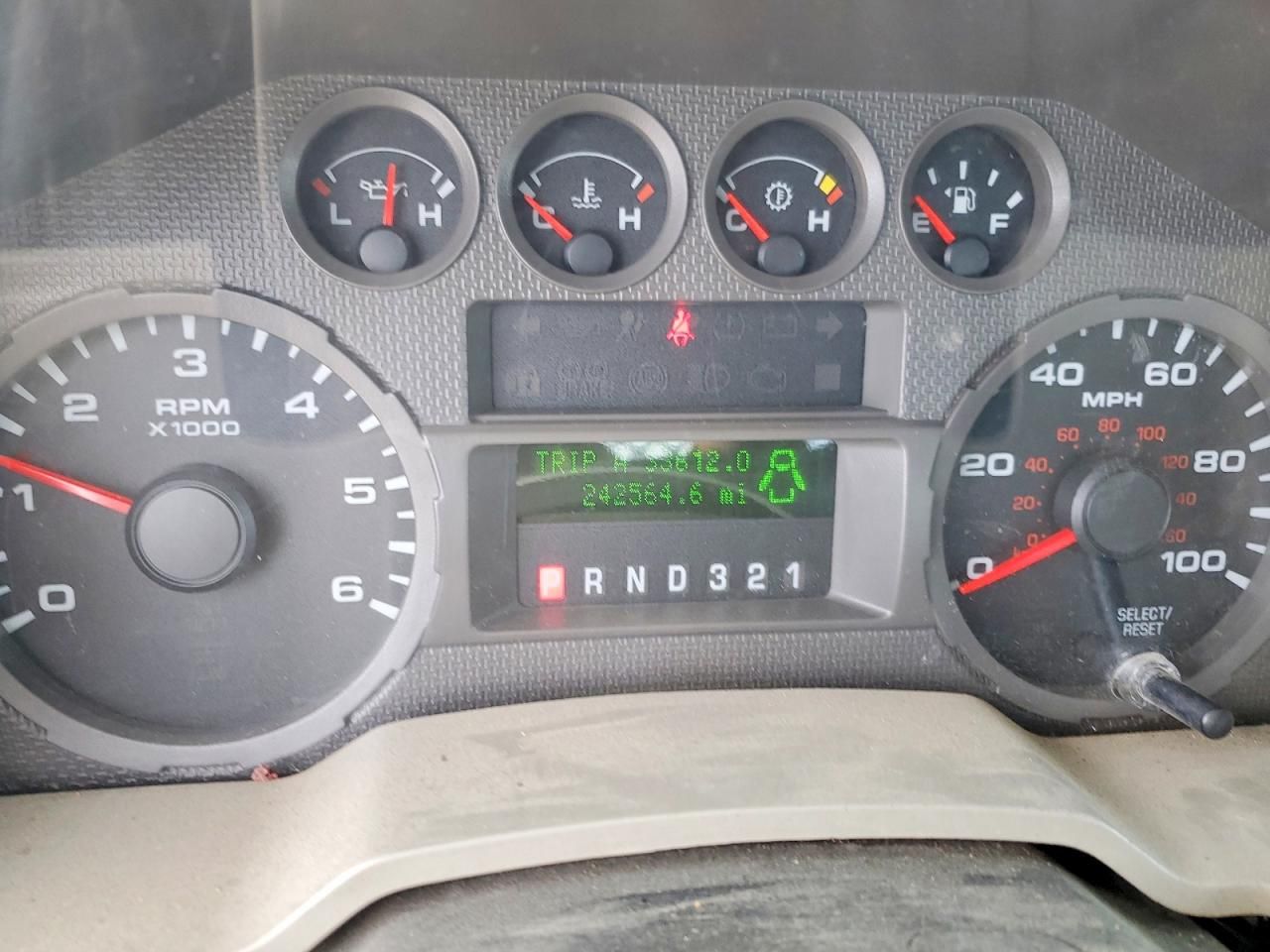 2008 Ford F350 Super Duty Flatbed Truck