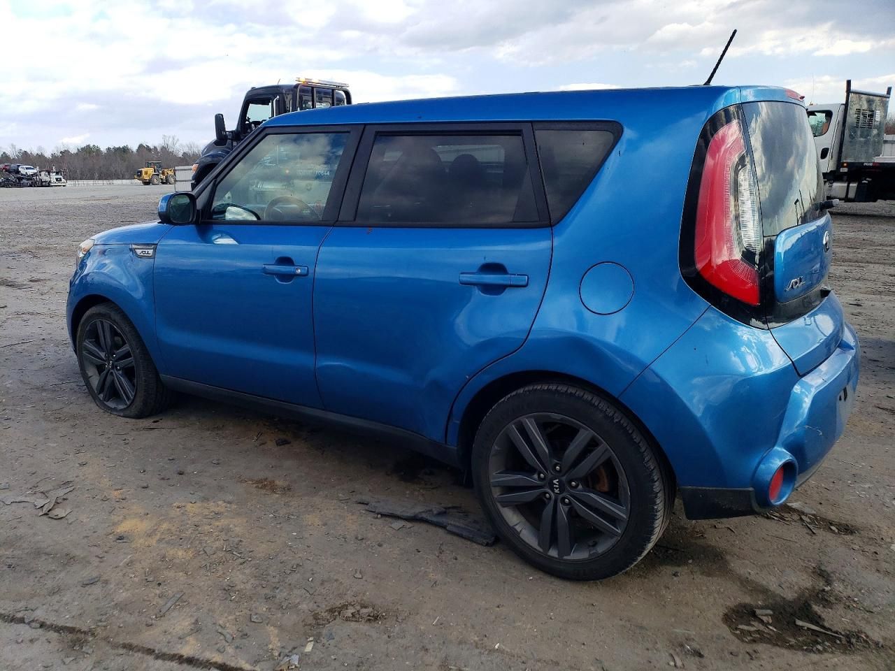 2015 KIA Soul +