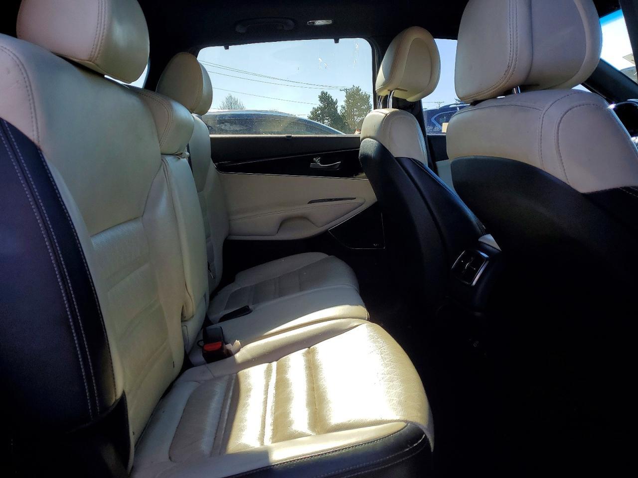2016 KIA Sorento sx