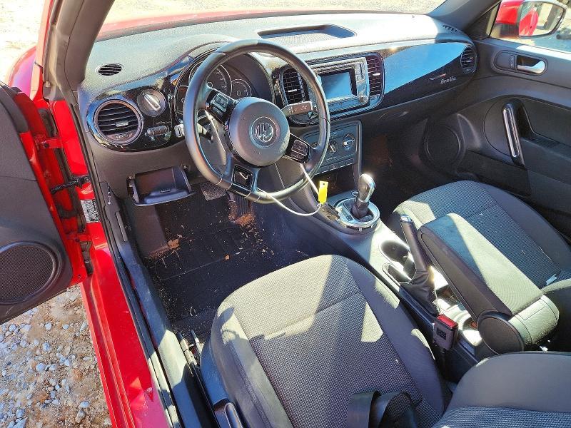 2019 Volkswagen Beetle s