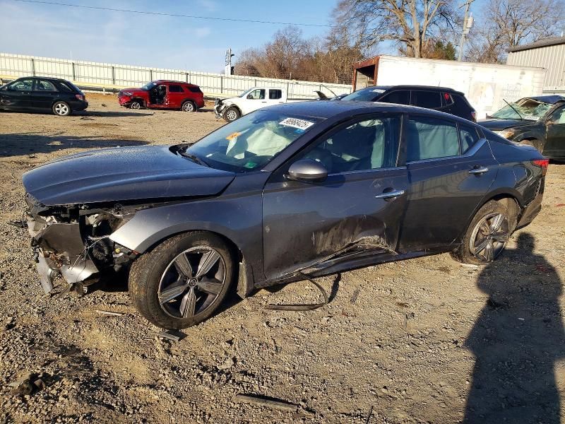 2020 Nissan Altima s