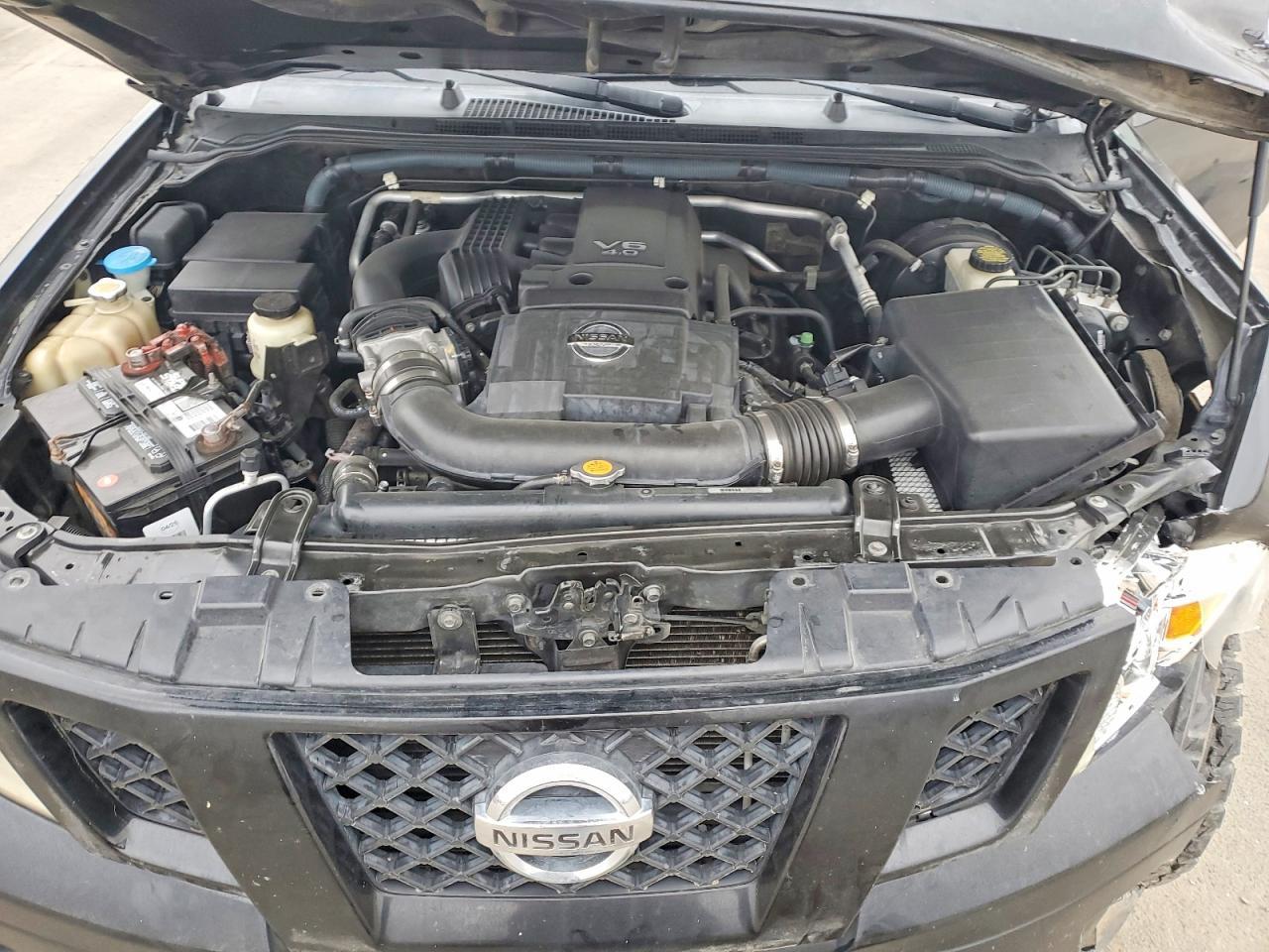 2009 Nissan Frontier Crew cab se