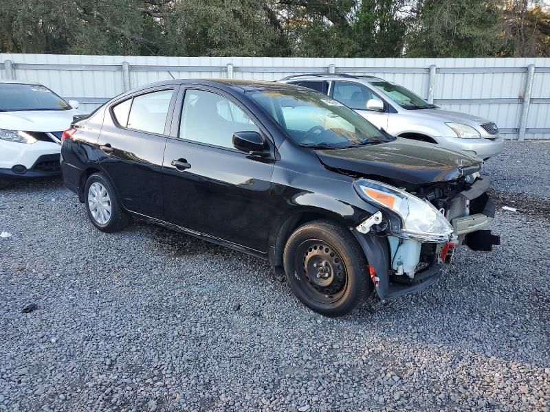 2019 Nissan Versa