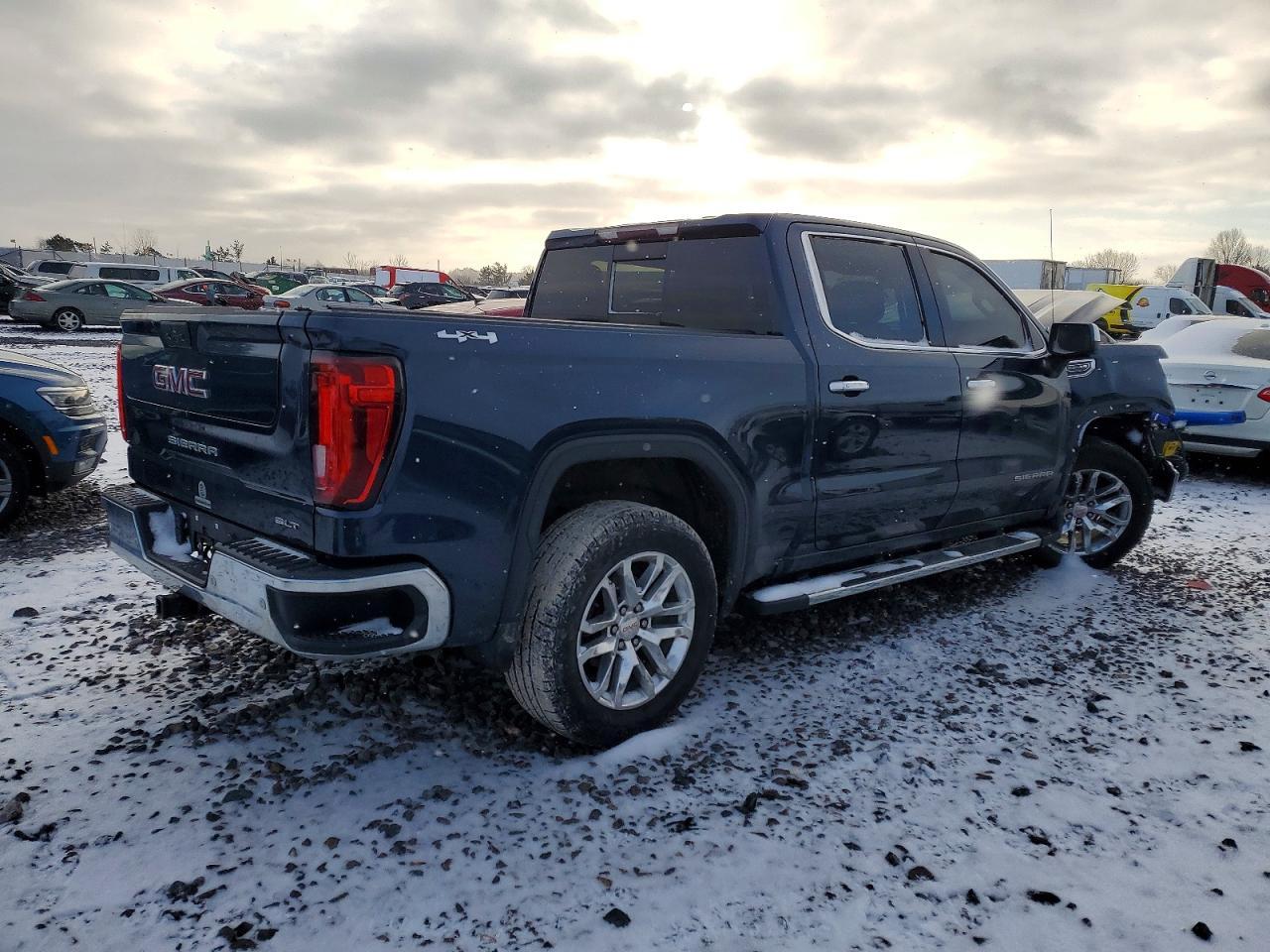 2020 GMC Sierra K1500 slt