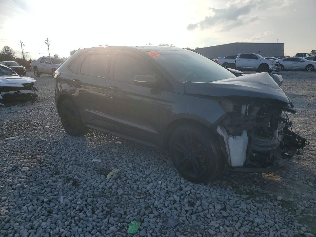 2019 Ford Edge st
