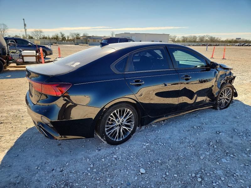 2022 KIA Forte gt Line