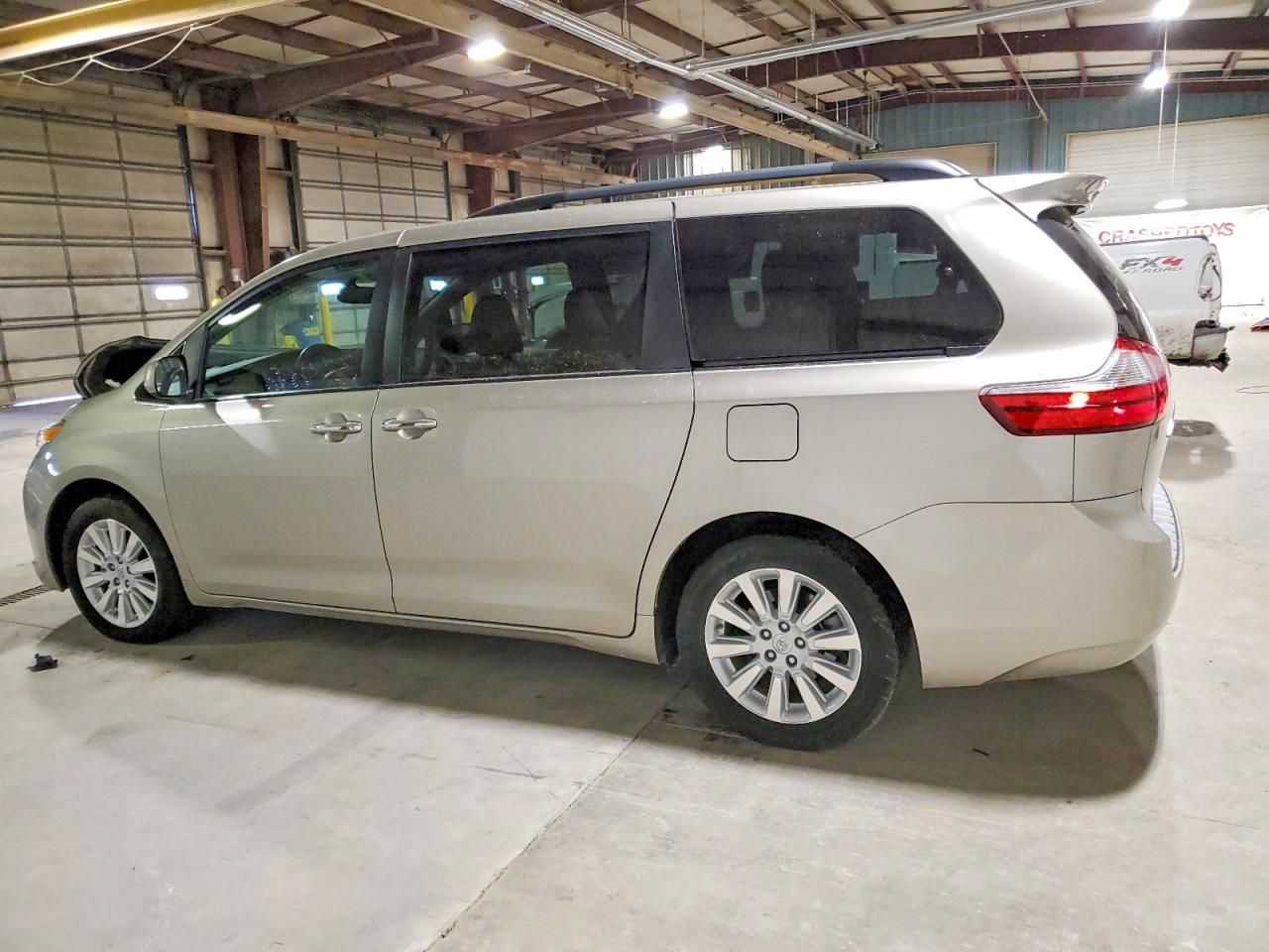 2015 Toyota Sienna xle