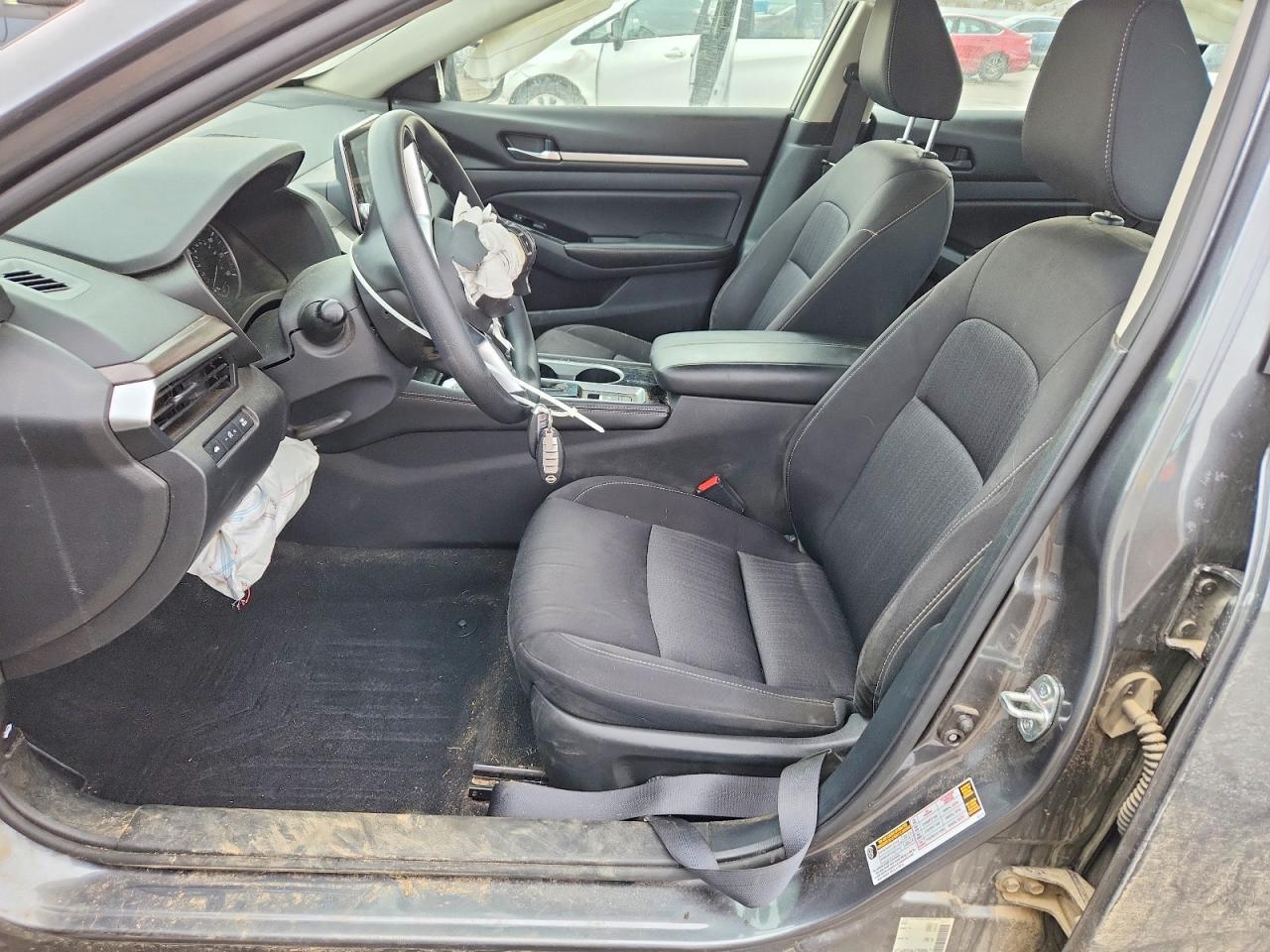 2023 Nissan Altima sv