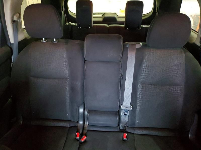 2016 Nissan Pathfinder s