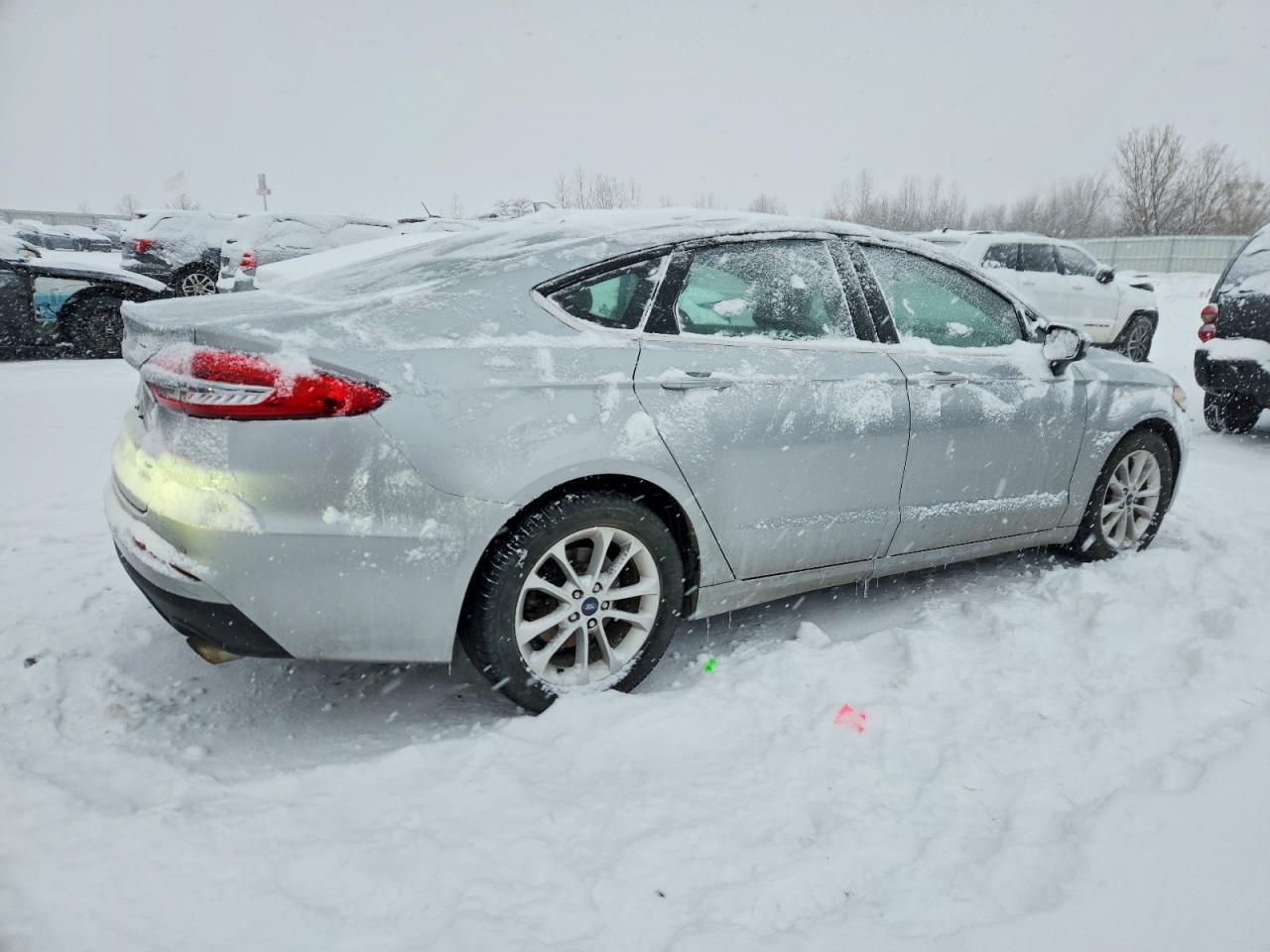2020 Ford Fusion se