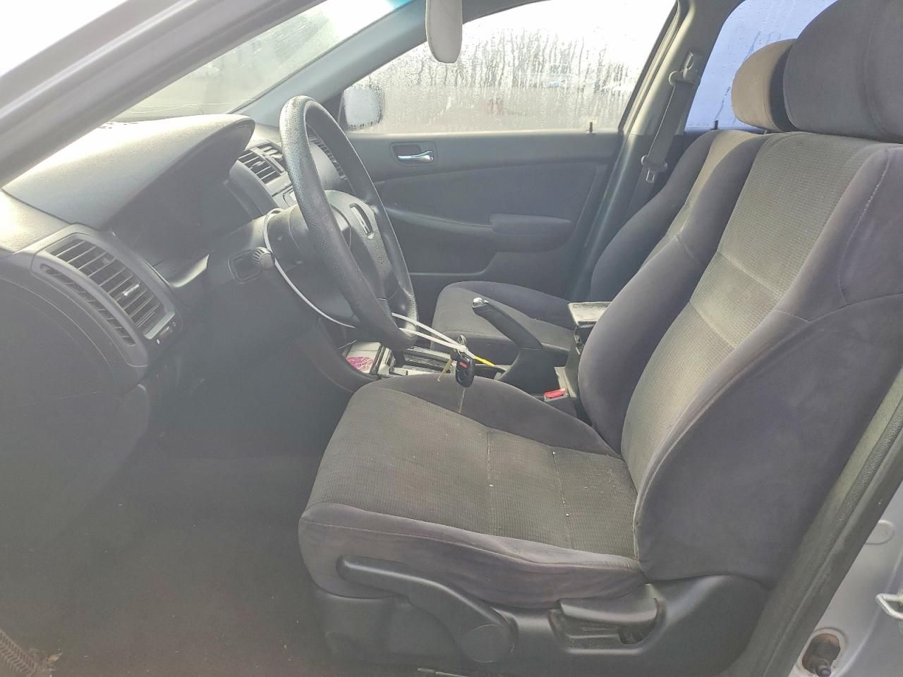 2004 Honda Accord lx