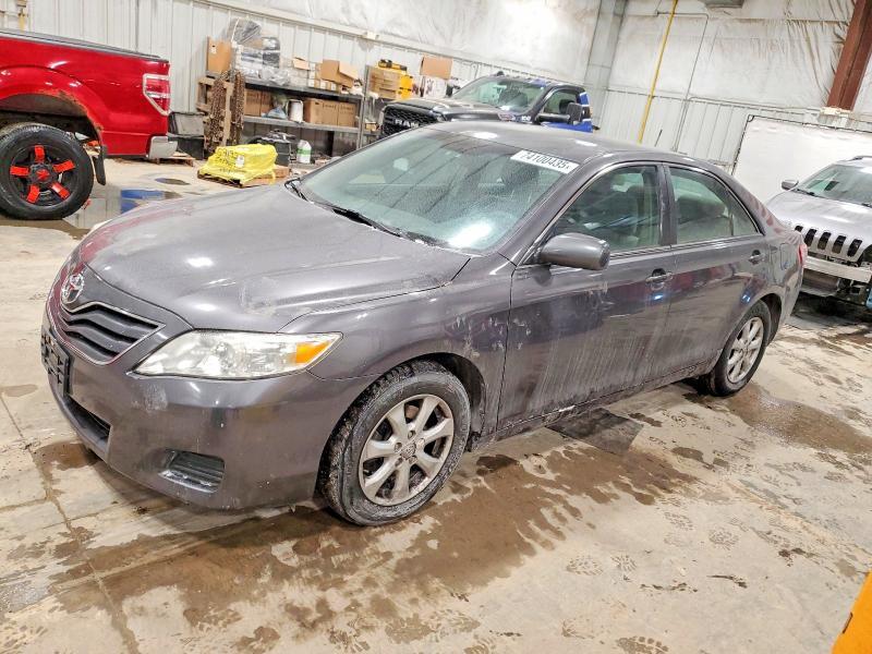 2011 Toyota Camry le