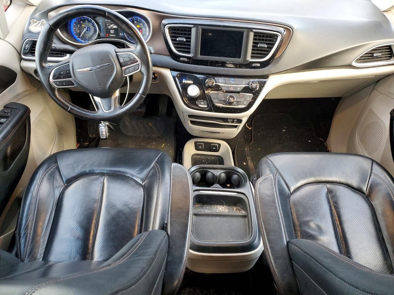 2018 Chrysler Pacifica Touring l