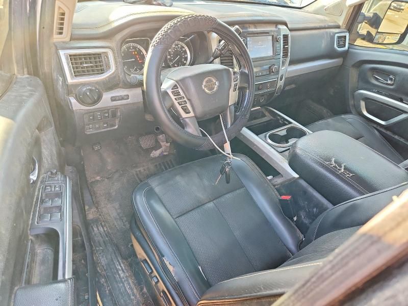 2017 Nissan Titan sv