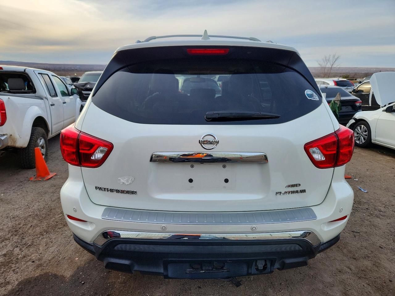 2020 Nissan Pathfinder Platinum