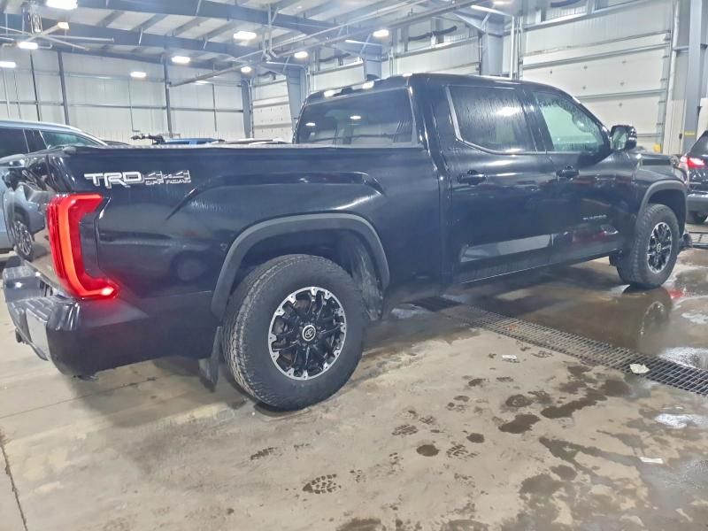 2022 Toyota Tundra Crewmax SR5