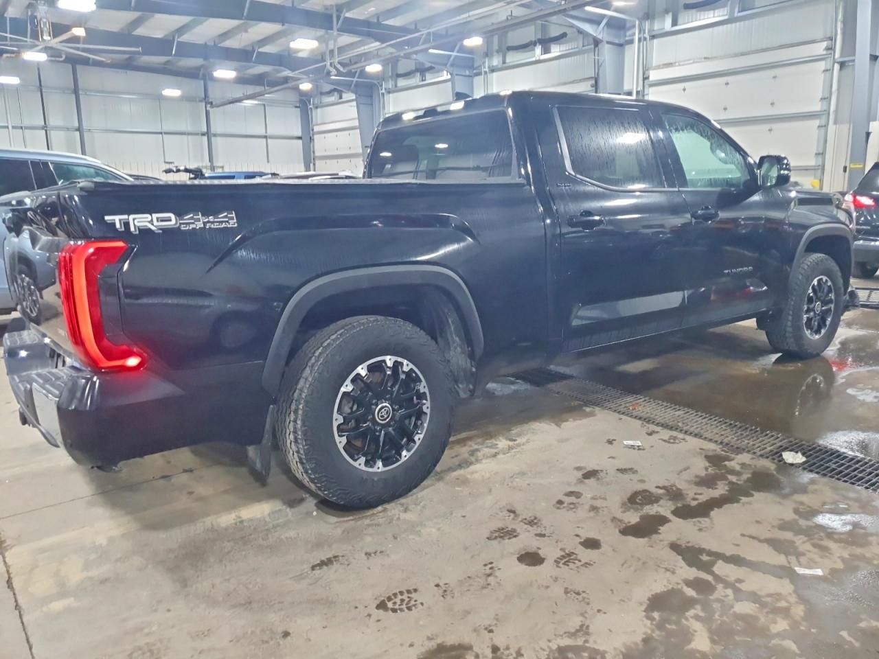 2022 Toyota Tundra Crewmax SR5