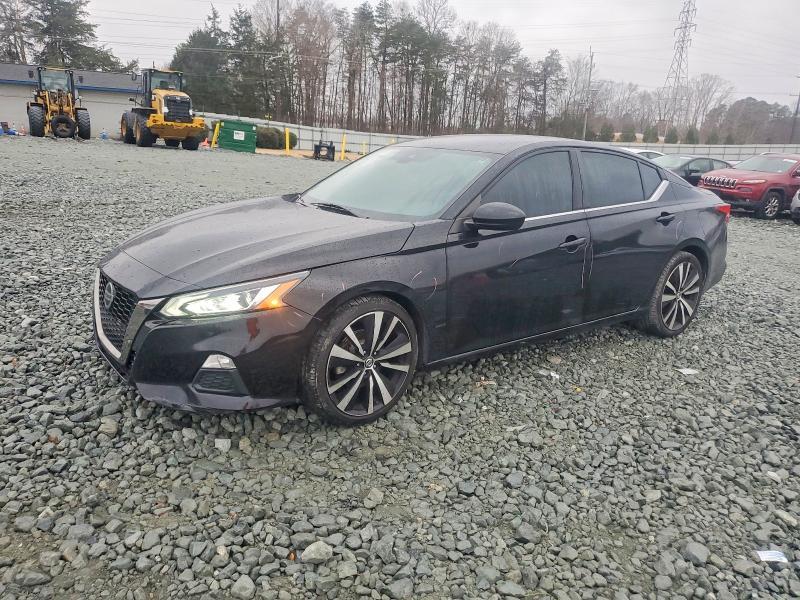 2021 Nissan Altima sr