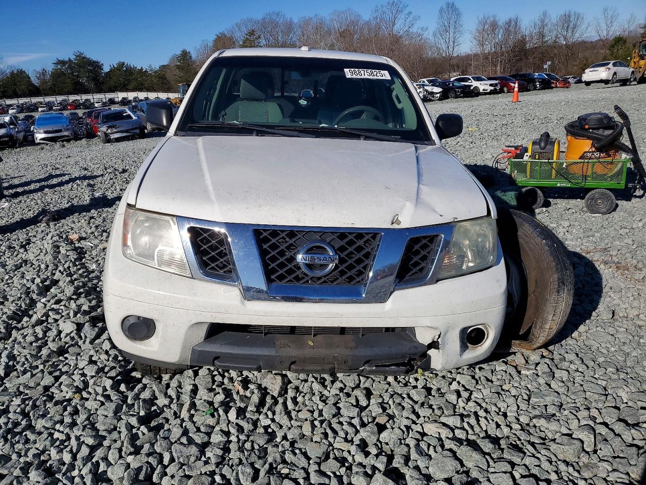 2016 Nissan Frontier s
