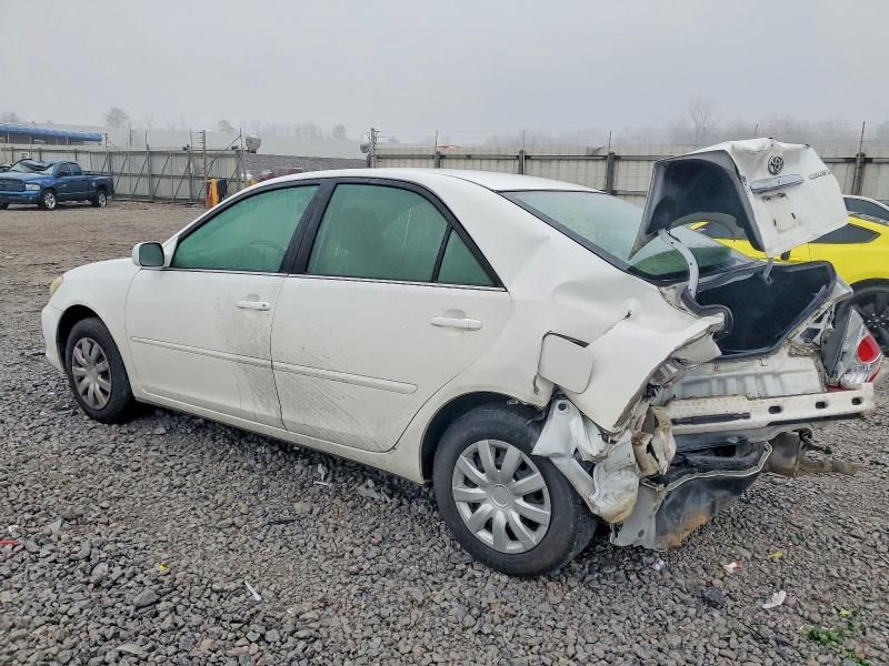 2005 Toyota Camry le
