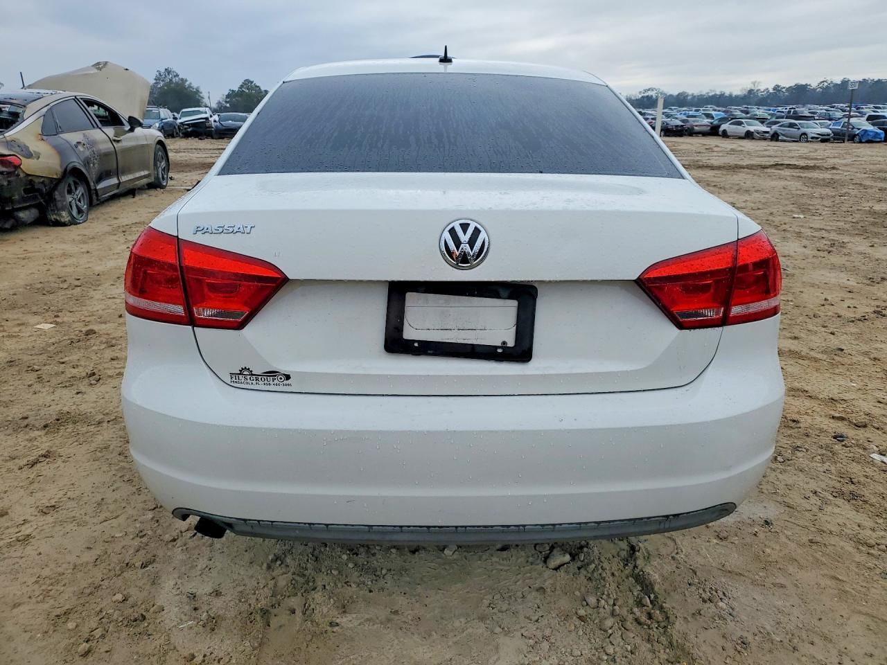 2013 Volkswagen Passat s