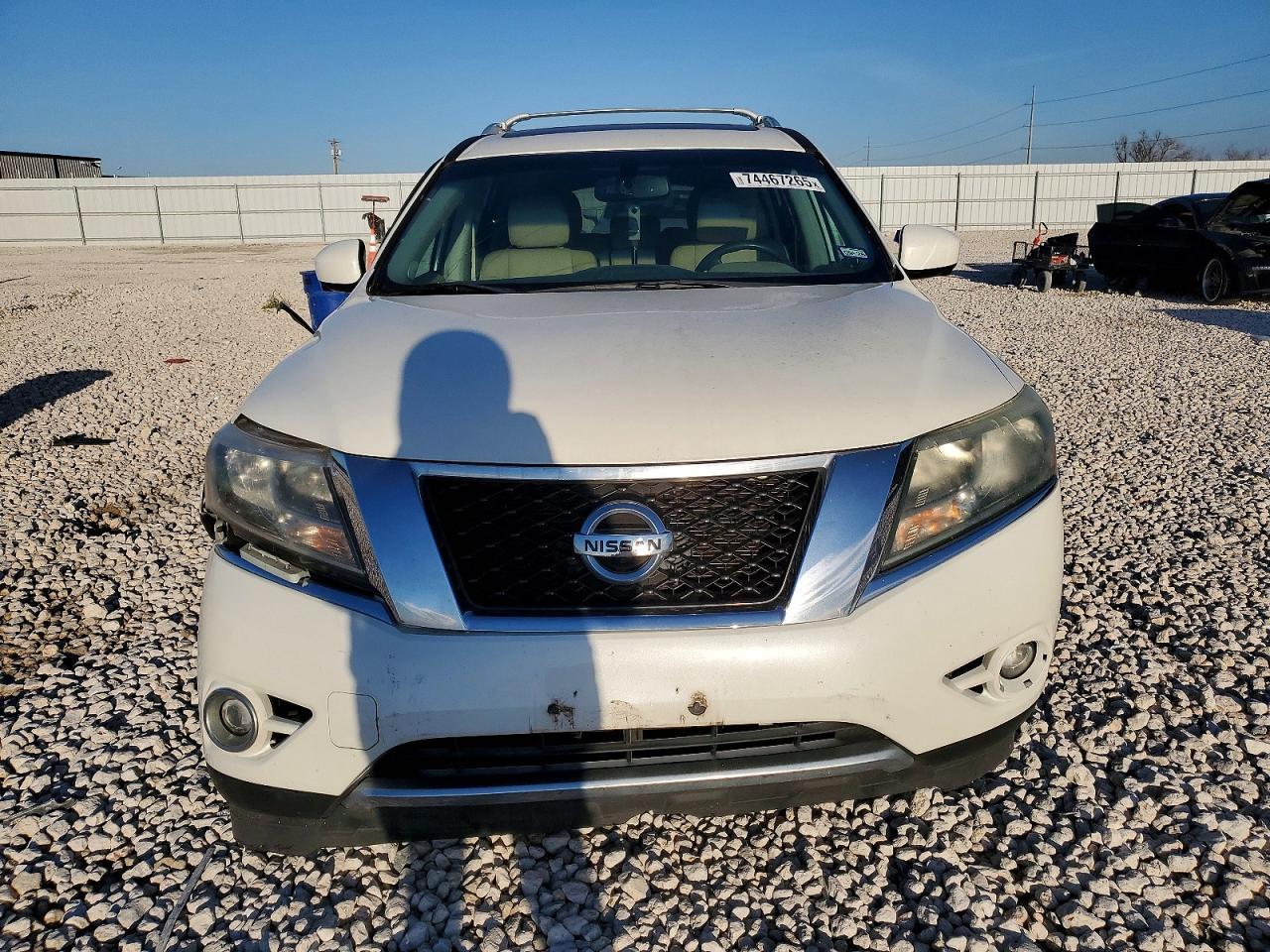 2016 Nissan Pathfinder s
