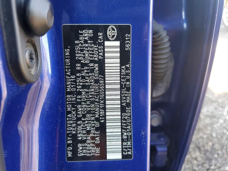 2016 Toyota Camry le