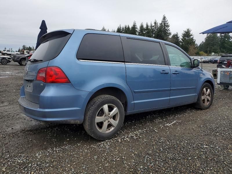 2011 Volkswagen Routan se