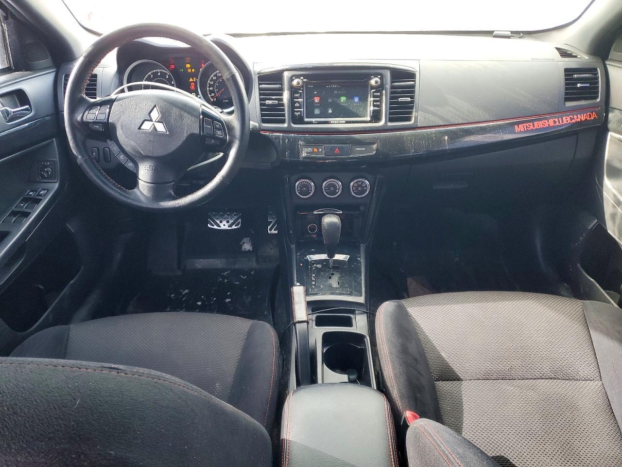 2017 Mitsubishi Lancer es