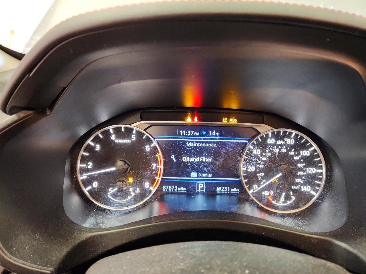 2019 Niss Altima sr