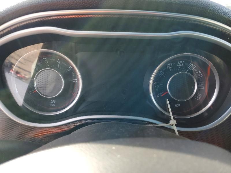 2015 Dodge Challenger sxt Plus