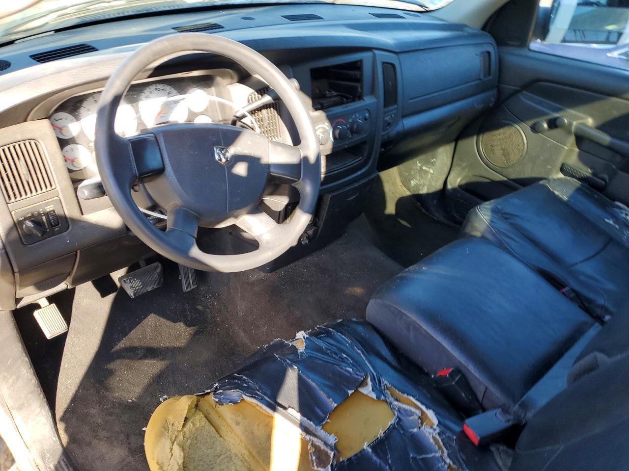 2005 Dodge RAM 1500 ST
