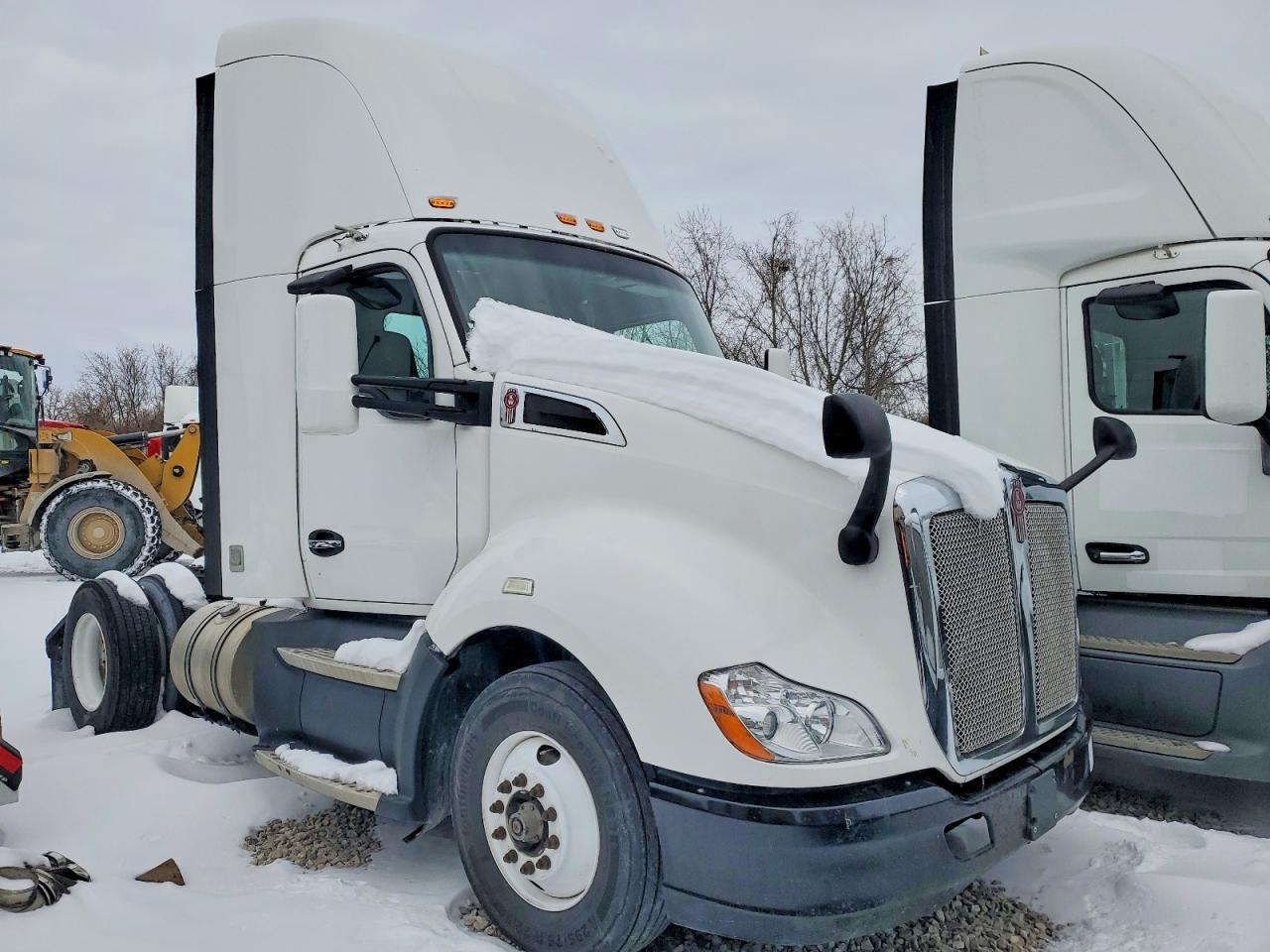 2016 Kenworth Construction T680