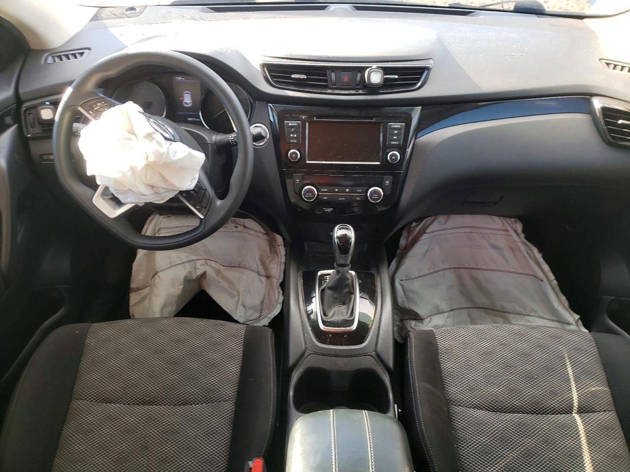 2020 Nissan Rogue Sport s