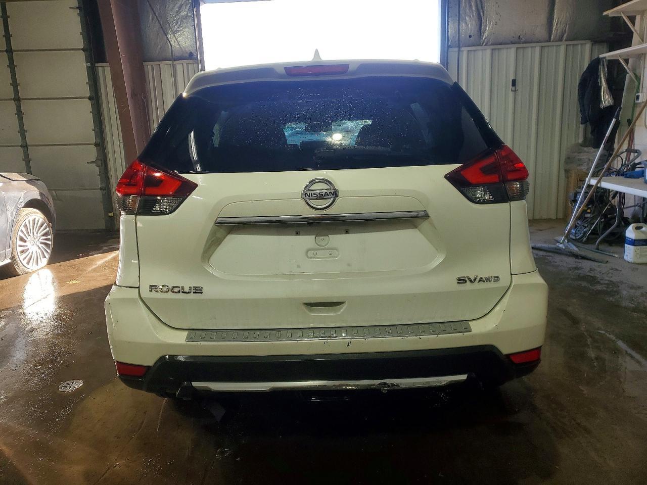 2018 Nissan Rogue sv