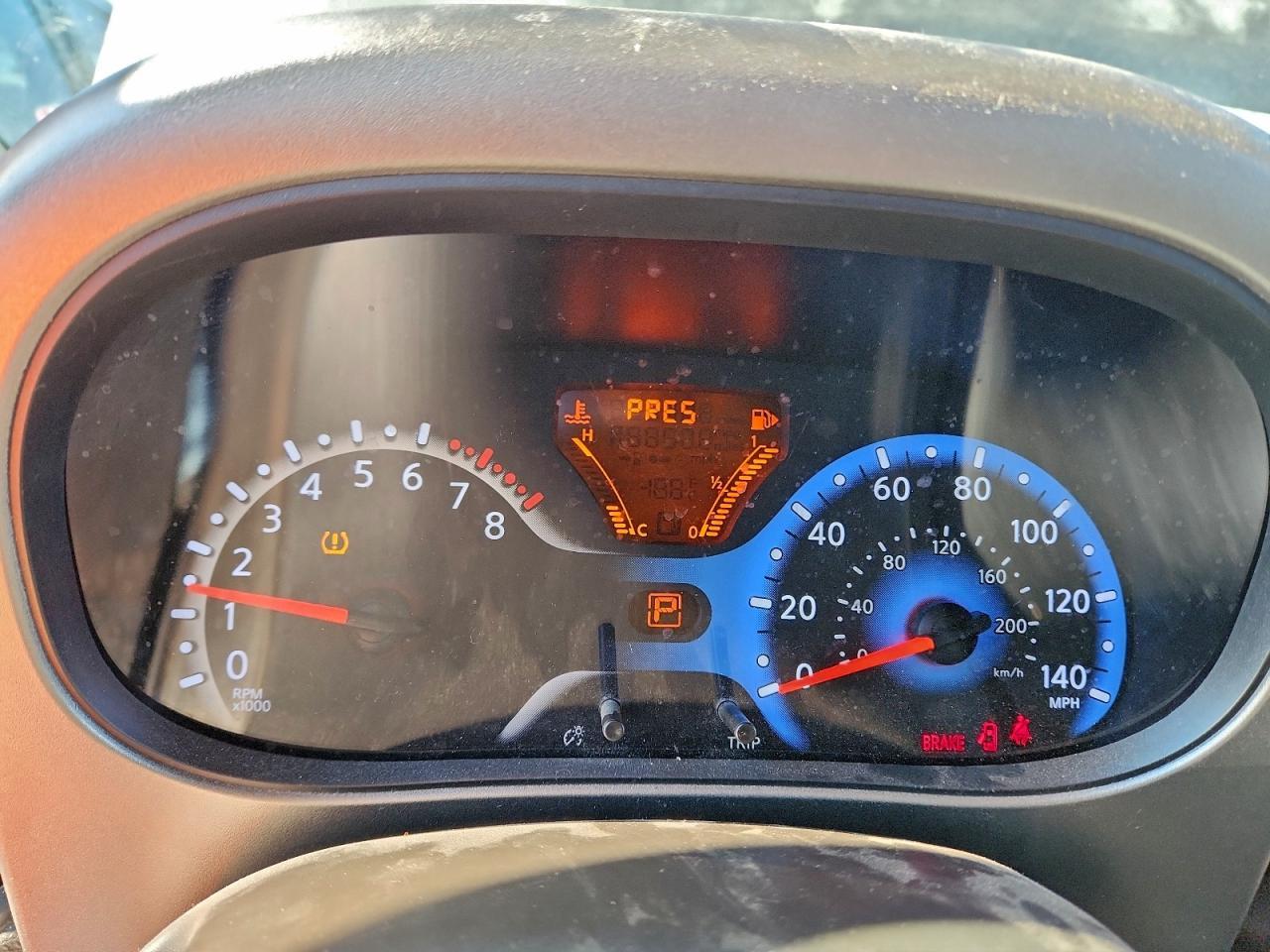 2014 Nissan Cube s