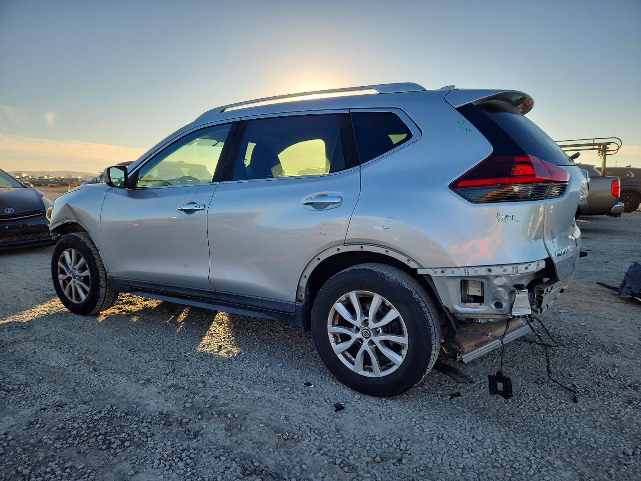 2018 Nissan Rogue s