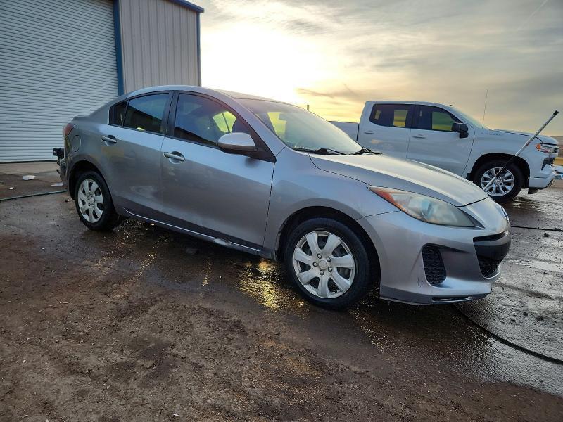 2013 Mazda 3 I