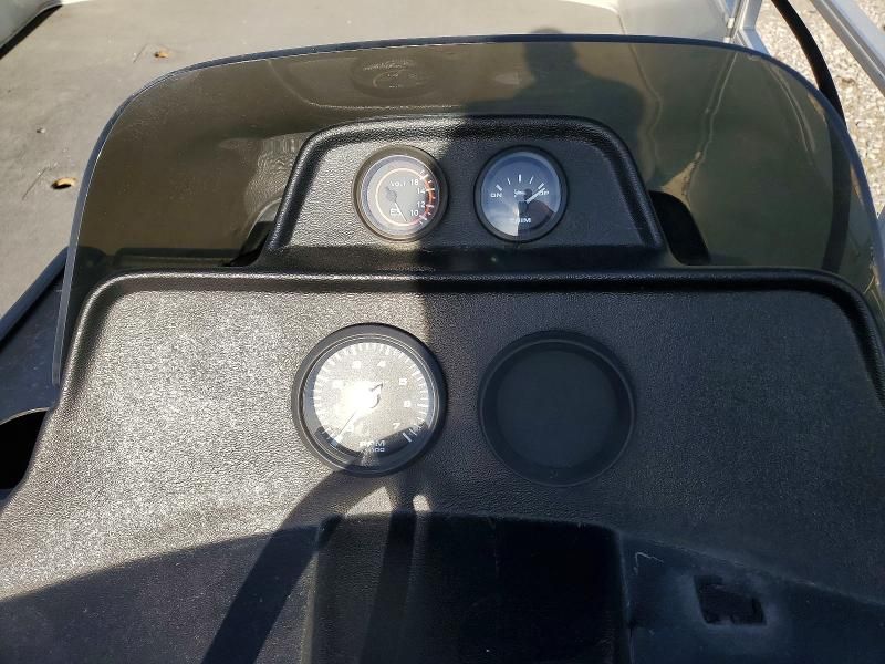 1992 Sun Tracker Boat