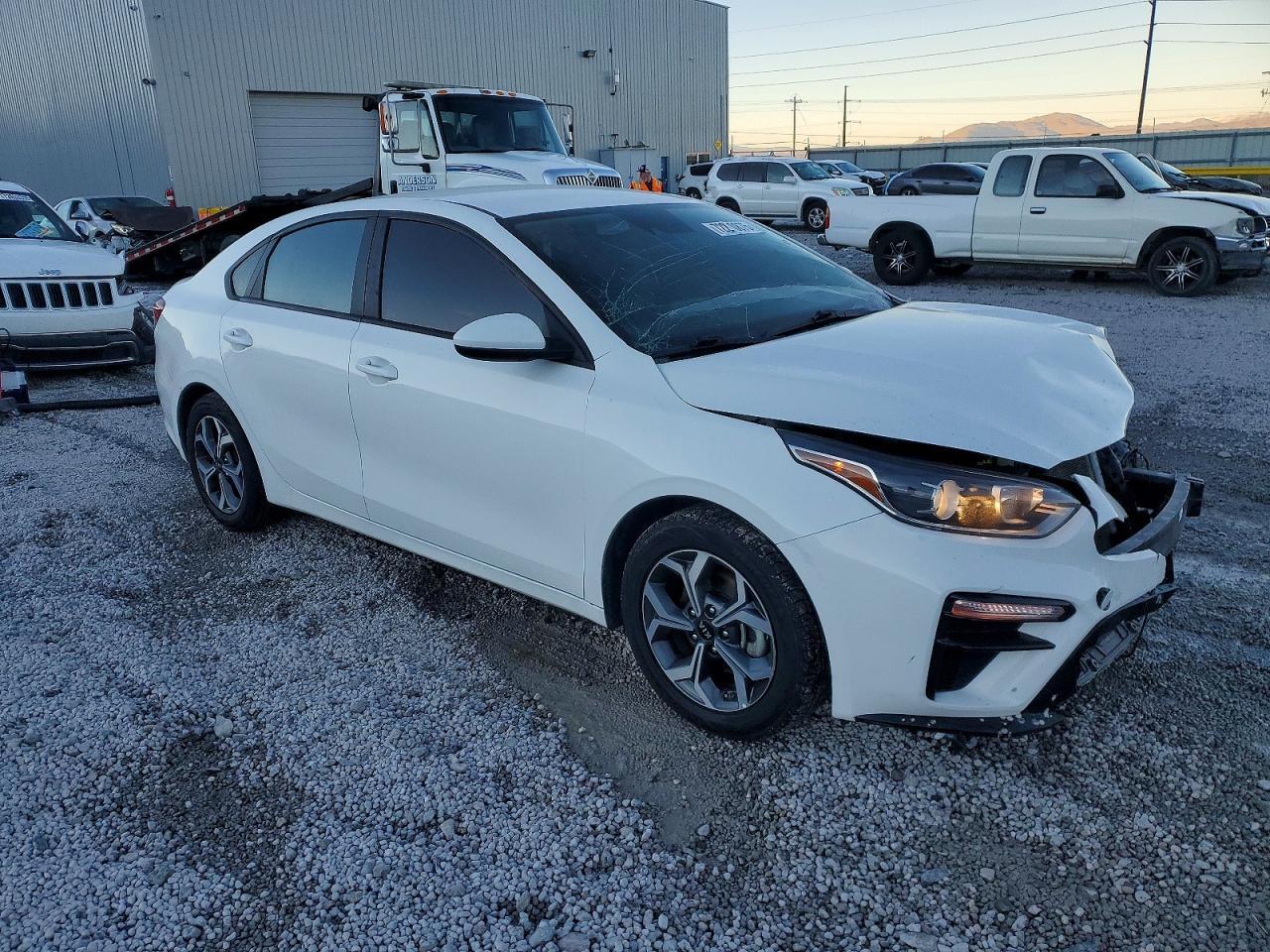 2021 KIA Forte fe