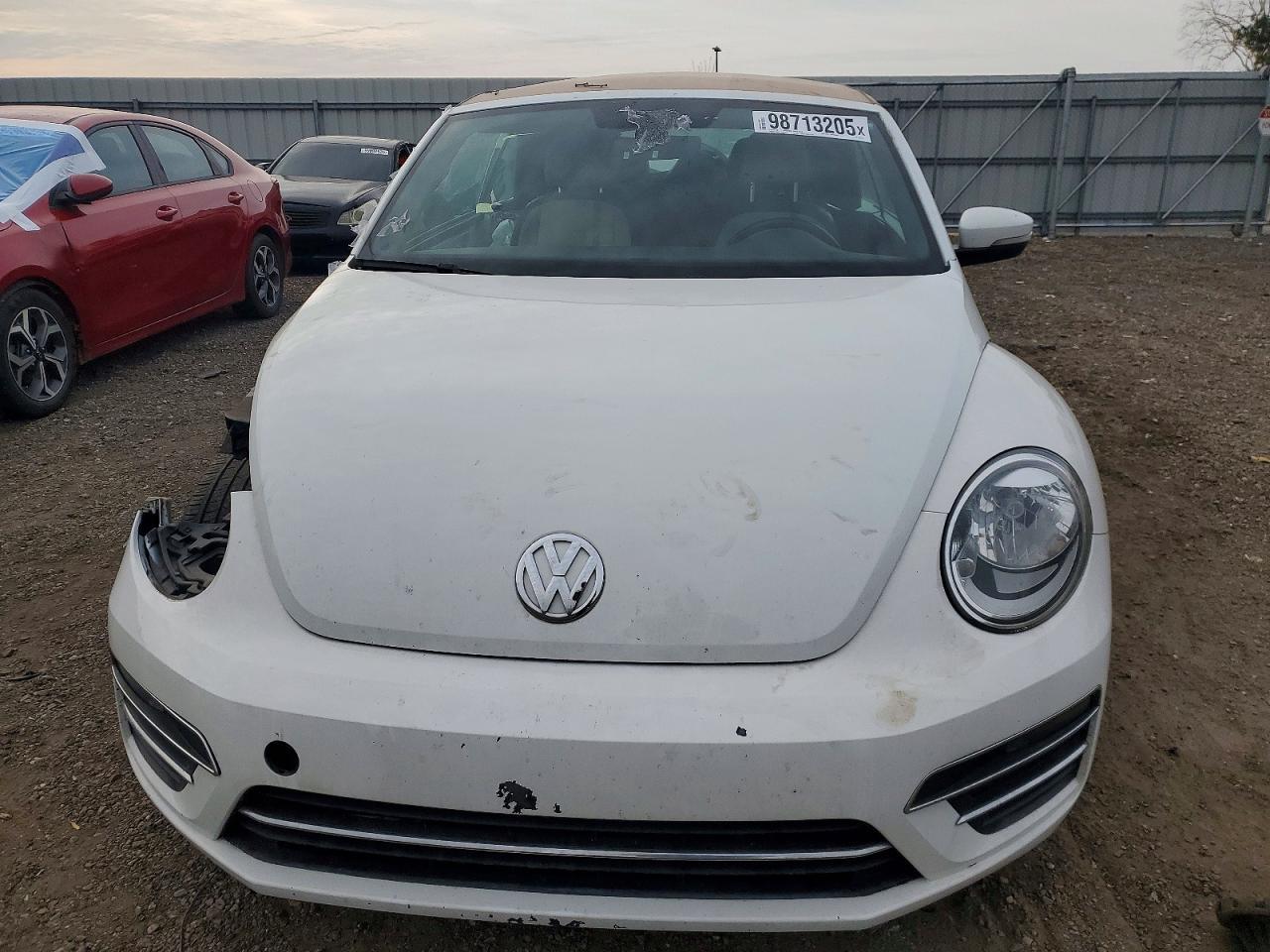 2018 Volkswagen Beetle s