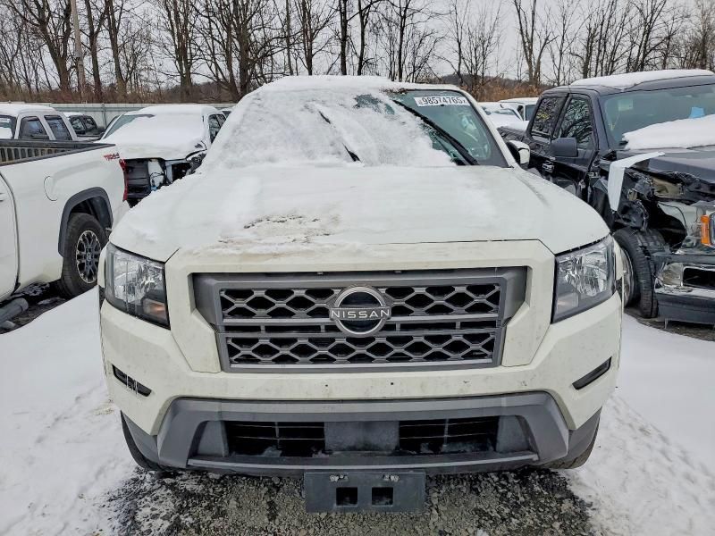 2022 Nissan Frontier s
