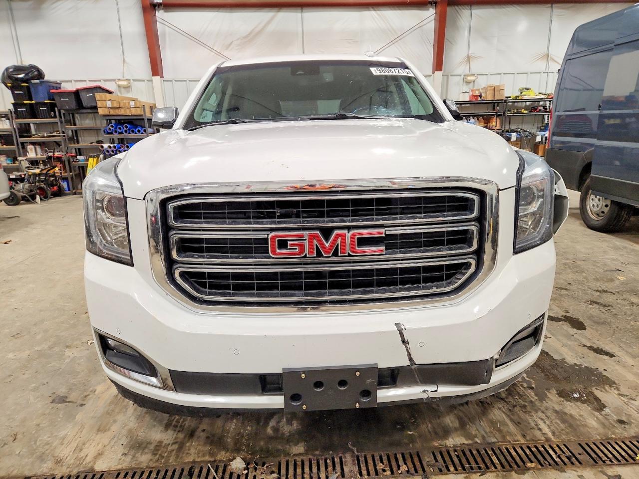 2018 GMC Yukon slt