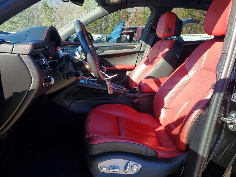 2020 Porsche Macan gts