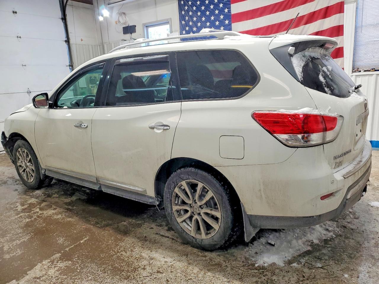2015 Nissan Pathfinder s